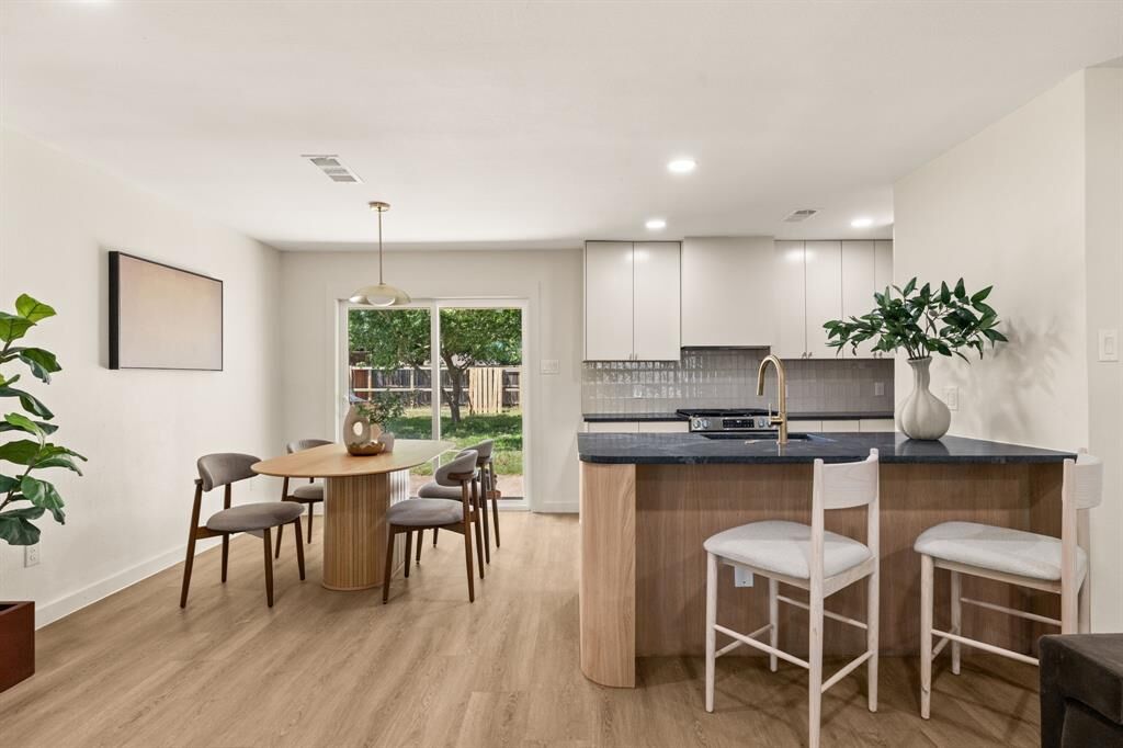 Property Photo:  3161 Longmeade Drive  TX 75234 