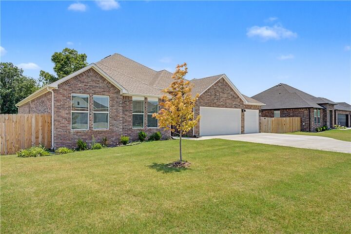 Property Photo: 207 Kit Kat Court AR 72761