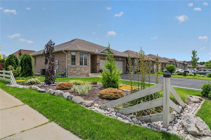 Property Photo: 51 Millcroft Drive ON N3Y 0B1