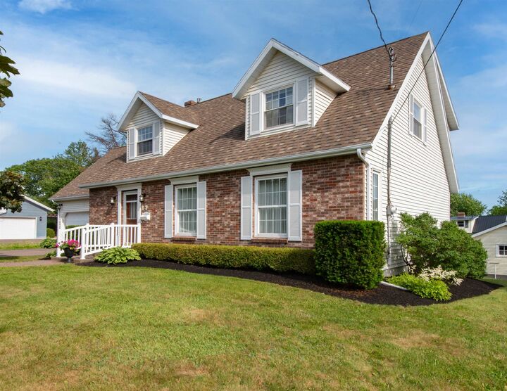 Property Photo:  17 Blythe Crescent  PE C1A 8C7 
