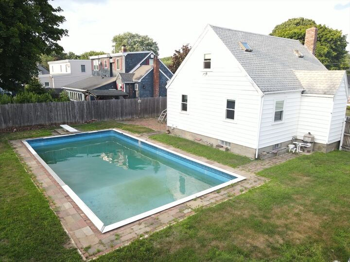 Property Photo:  22 Windsor Rd  MA 01915 