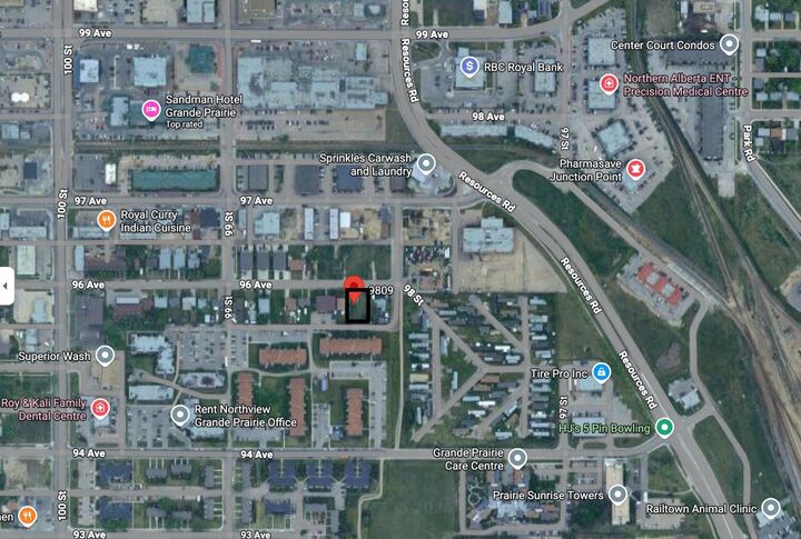 Property Photo: 9807/09 96 Avenue AB T8V 0L8
