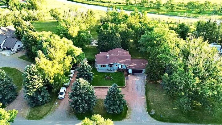 Property Photo: 207 Moon River Drive AB T0L 0Z0
