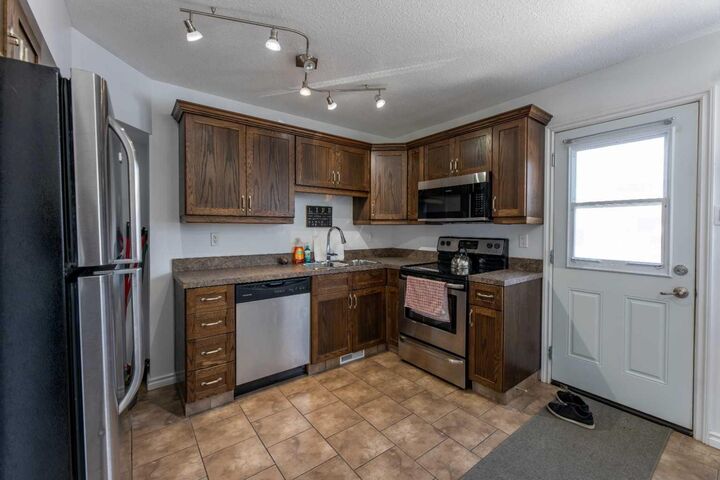 Property Photo:  126 Hardisty Avenue 25  AB T7V 1B6 