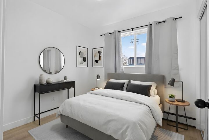 Property Photo: 2020 16 Avenue NW 6 AB T2M 0M1