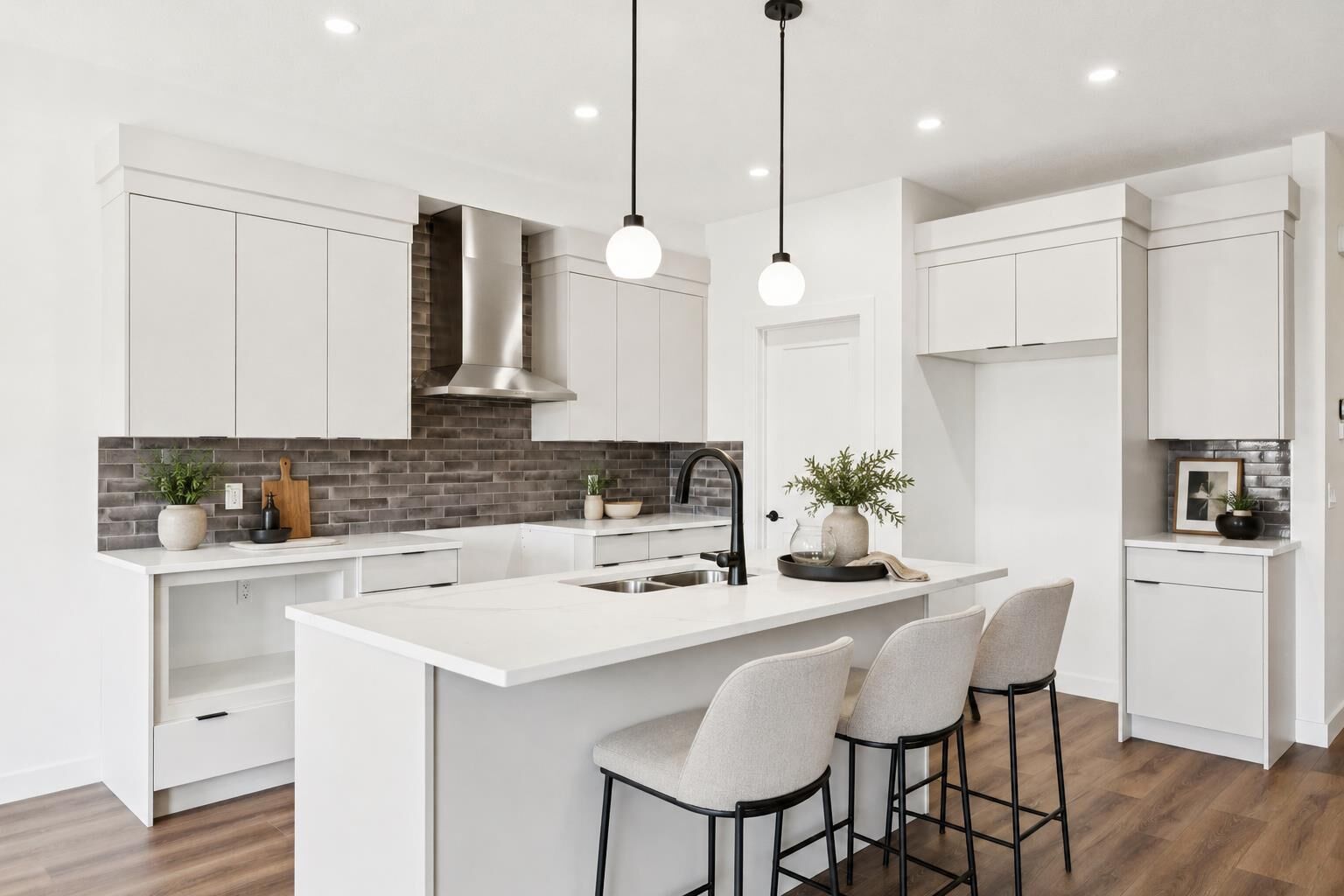 Property Photo: 89 Heritage Park AB T4C 3N1