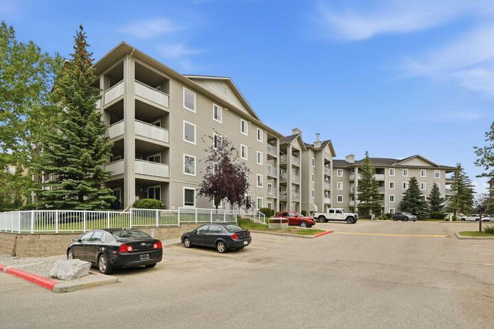 604 8 Street SW 4103 — photo 1