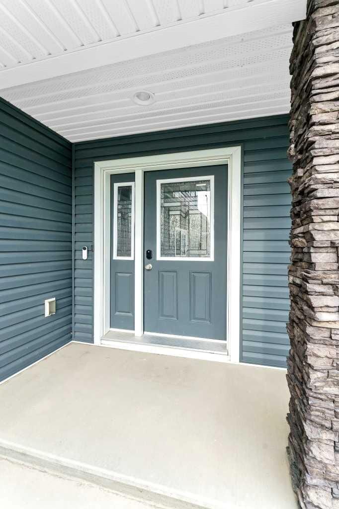 Property Photo: 127 Hamptons Crescent SE AB T1B 0P4