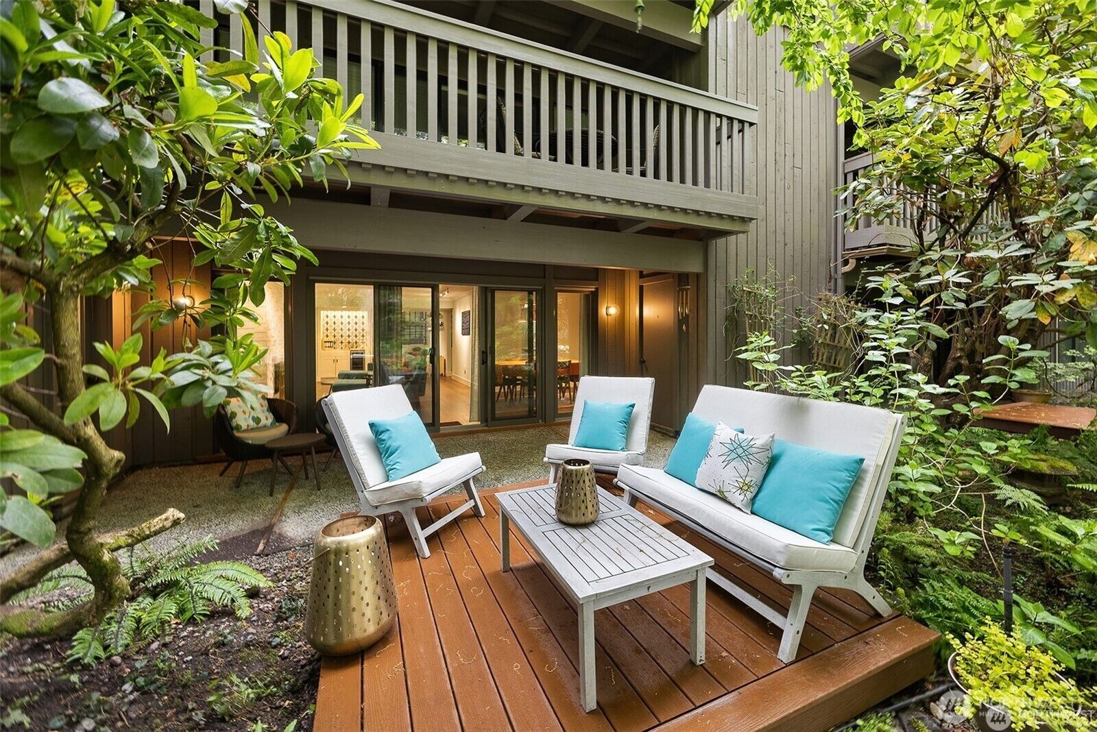 Property Photo: 1524 NE 140th Street D2 WA 98125