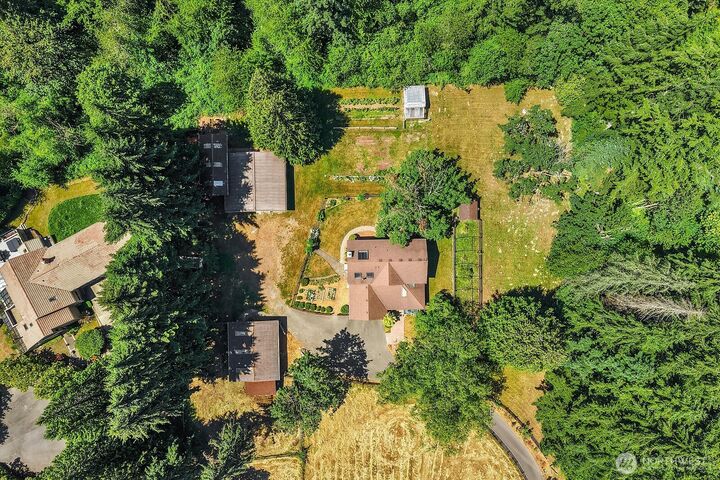Property Photo: 14121 SE 228th Street WA 98042
