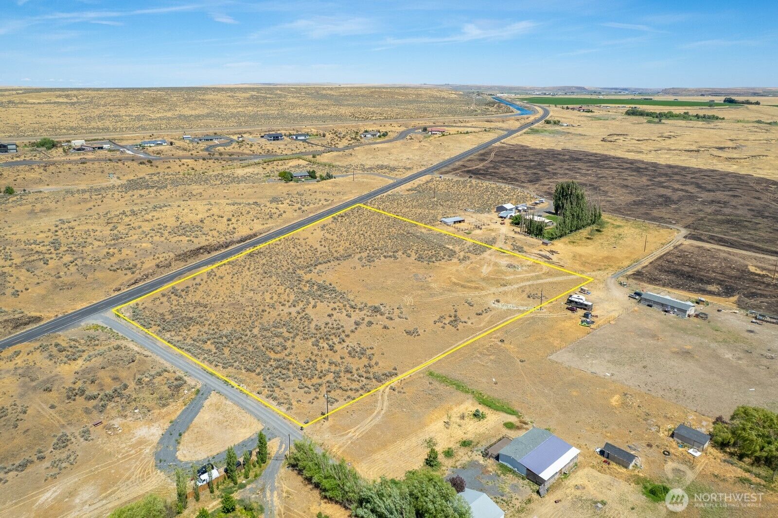 Property Photo: 2495 SR 28 E WA 98851