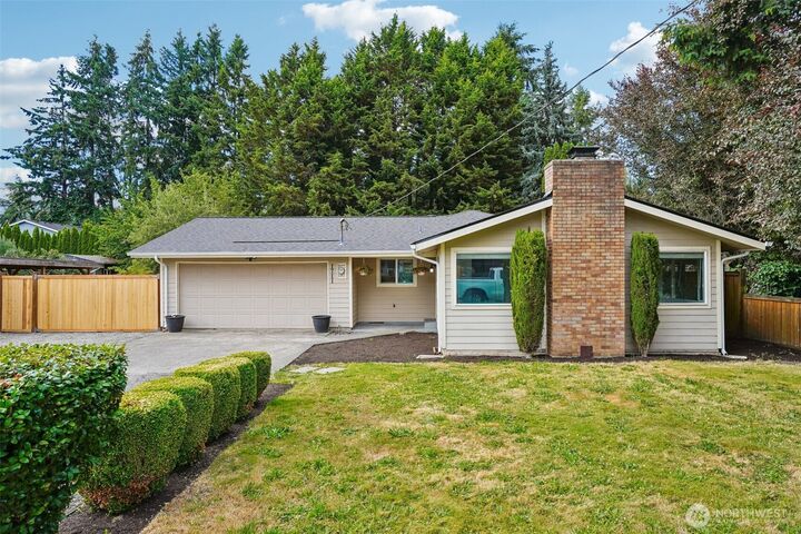 Property Photo: 1711 7th Avenue SE WA 98372