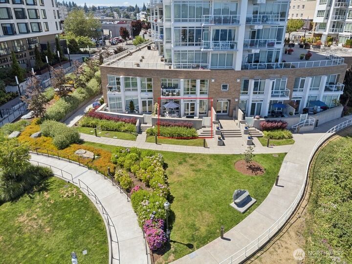 Property Photo:  320  Washington Avenue 91  WA 98337 