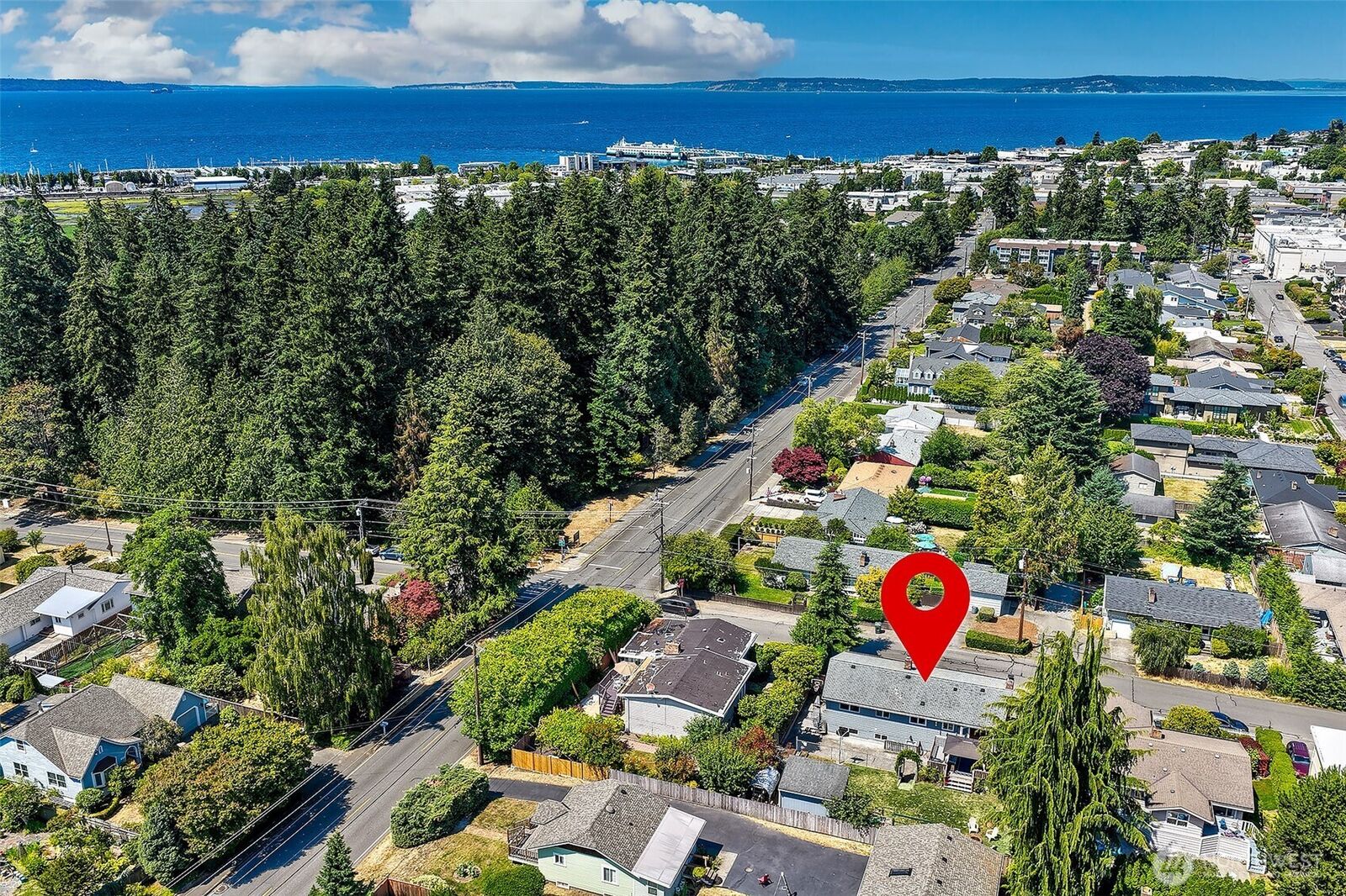 Property Photo: 310 Pine Street WA 98020