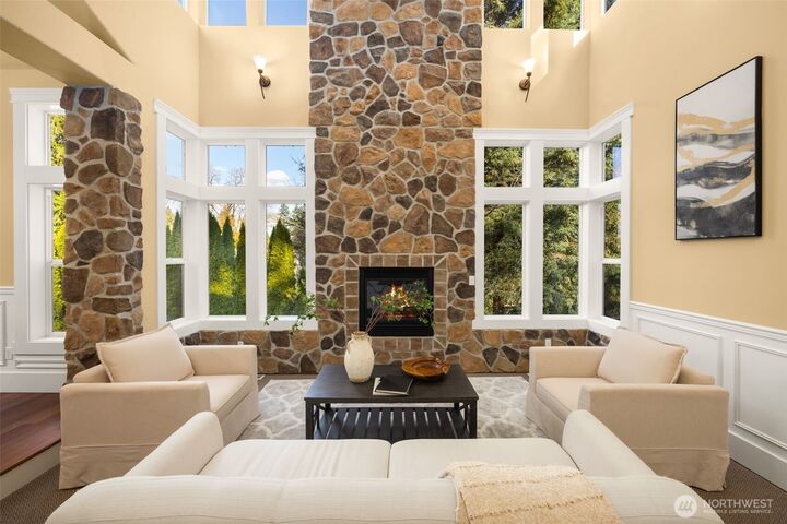 Property Photo:  18638  92nd Avenue NE  WA 98011 