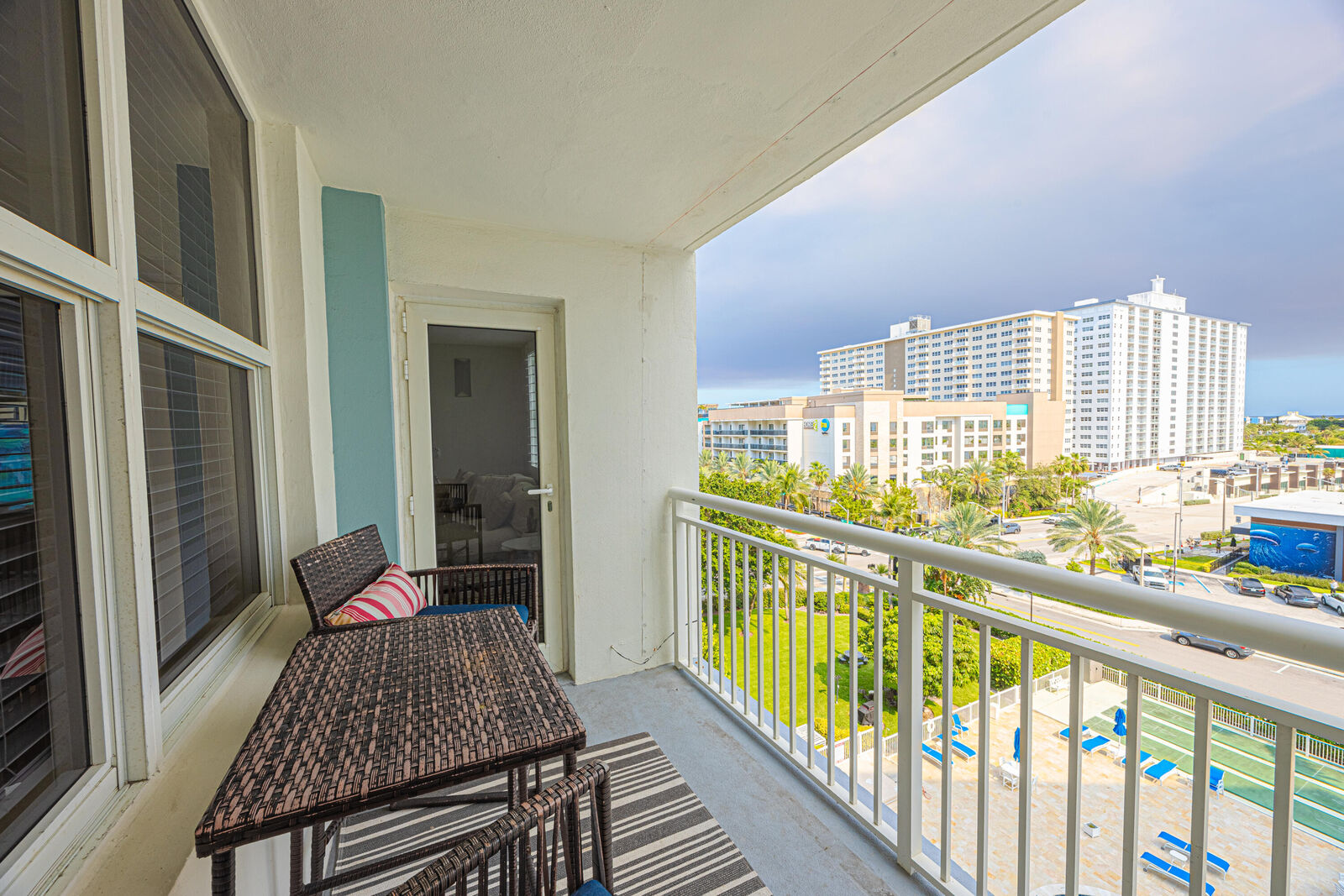 Property Photo: 201 N Ocean Boulevard 702 FL 33062
