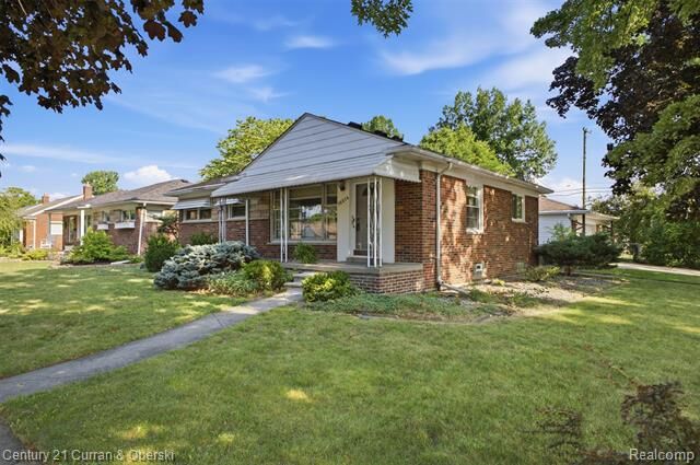 Property Photo:  16614 Philomene Boulevard  MI 48101 