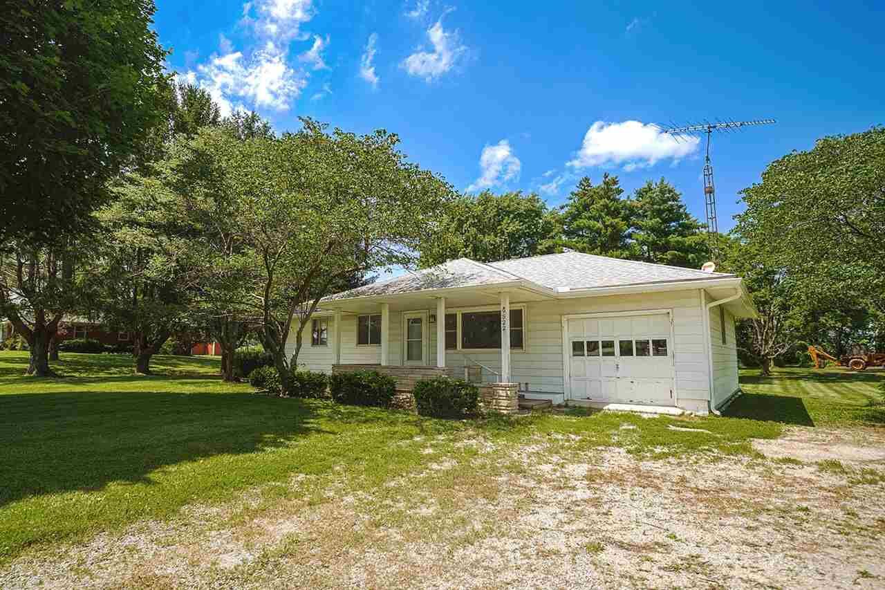 Property Photo: 9522 E State Road 38 IN 47362