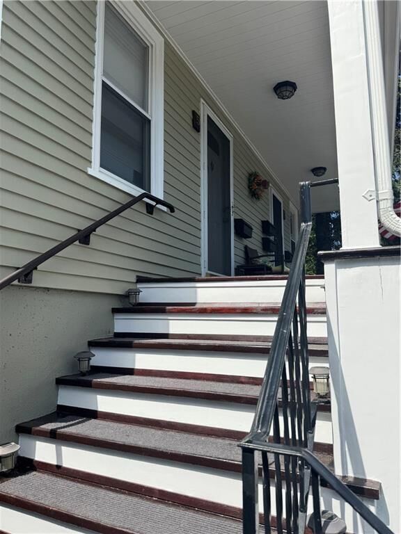 Property Photo:  7 Whitwell Avenue  RI 02840 