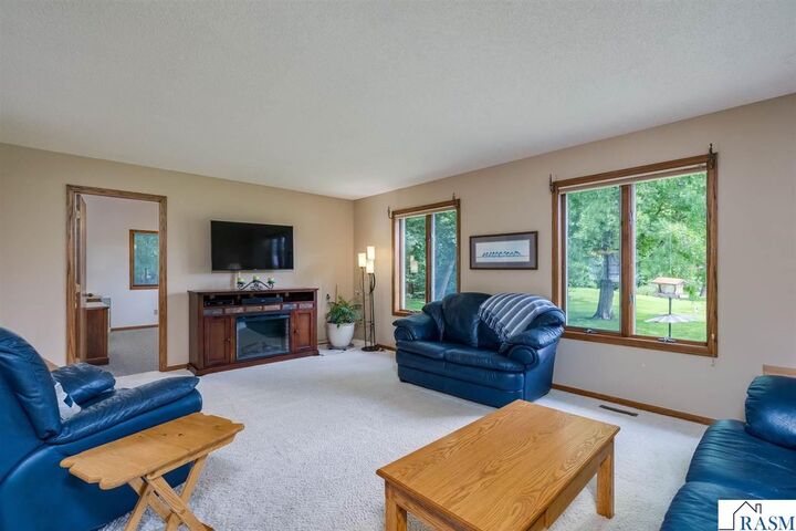Property Photo:  80 Canterbury Court  MN 56001 
