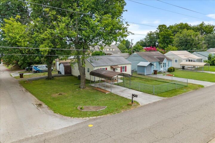Property Photo:  569 Monroe Street  TN 37354 