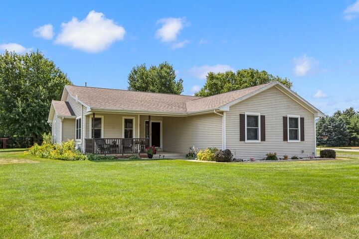 Property Photo:  4195 S Satinwood Drive  WI 53511 