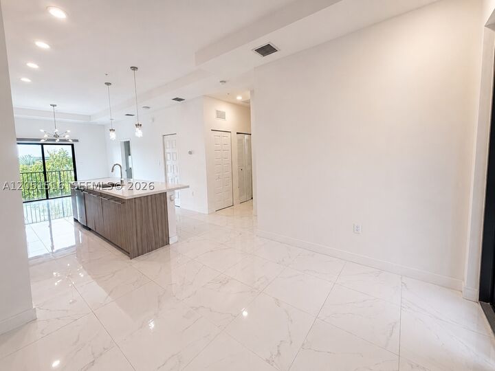 Property Photo: 7815 NW 104th Ave 34 FL 33178