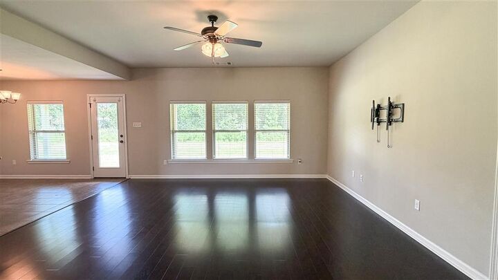 Property Photo: 300 Madison Crossing Drive LA 70665