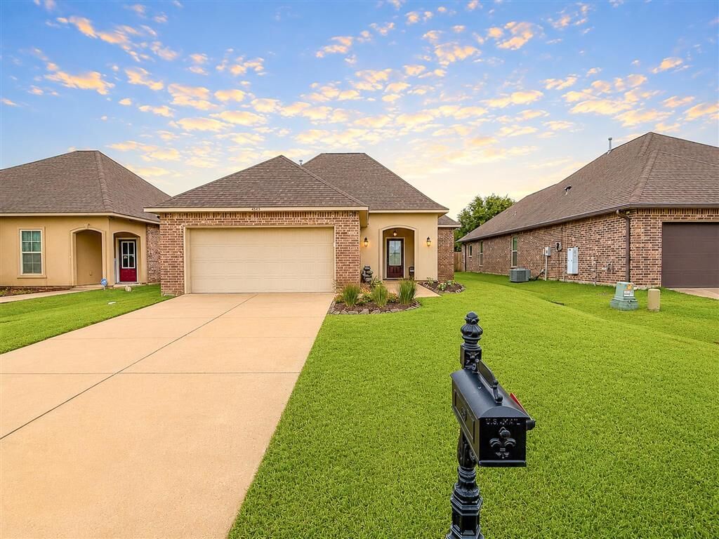 Property Photo:  4845 Bennington Road  LA 70647 