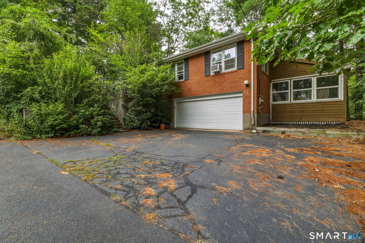 Property Photo:  8 Washington Circle  CT 06085 