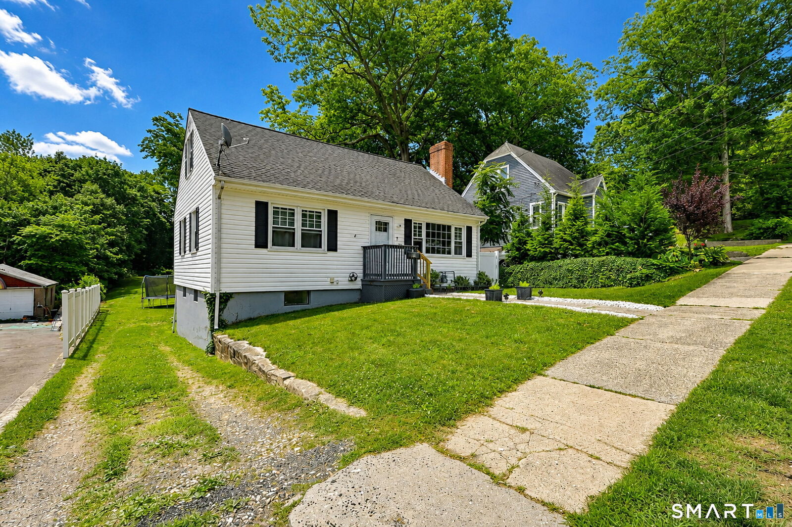 Property Photo:  297-299 Summit Street  CT 06513 