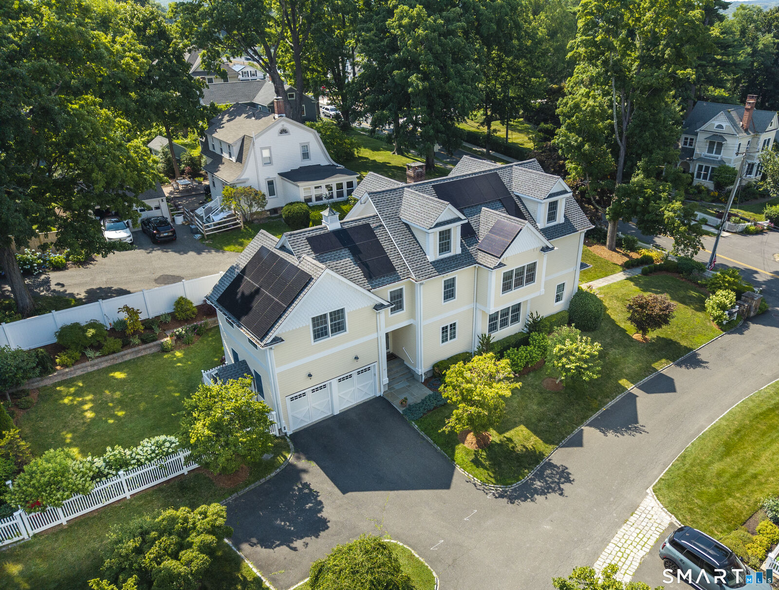 Property Photo:  43 Catoonah Street  CT 06877 