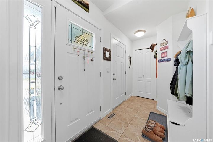 Property Photo:  601 2nd Avenue  SK S0K 0N0 