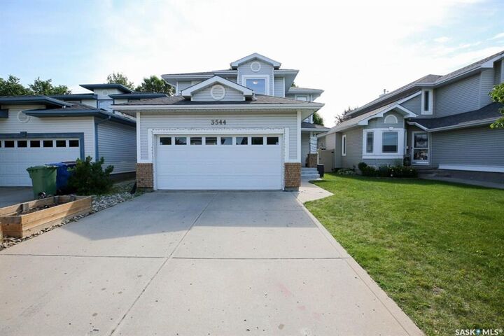 Property Photo: 3544 Basswood Grove SK S4V 2T5