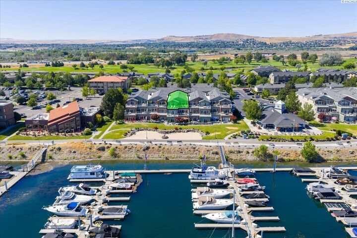 Property Photo: 386 Columbia Point Dr 303 WA 99352