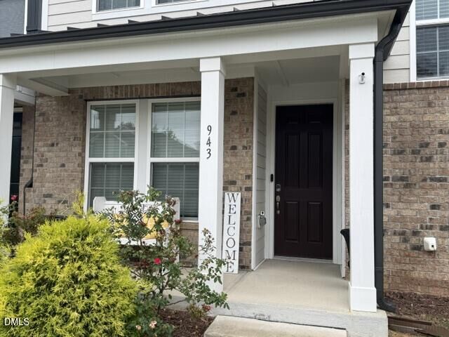 Property Photo: 943 Haybeck Lane NC 27523