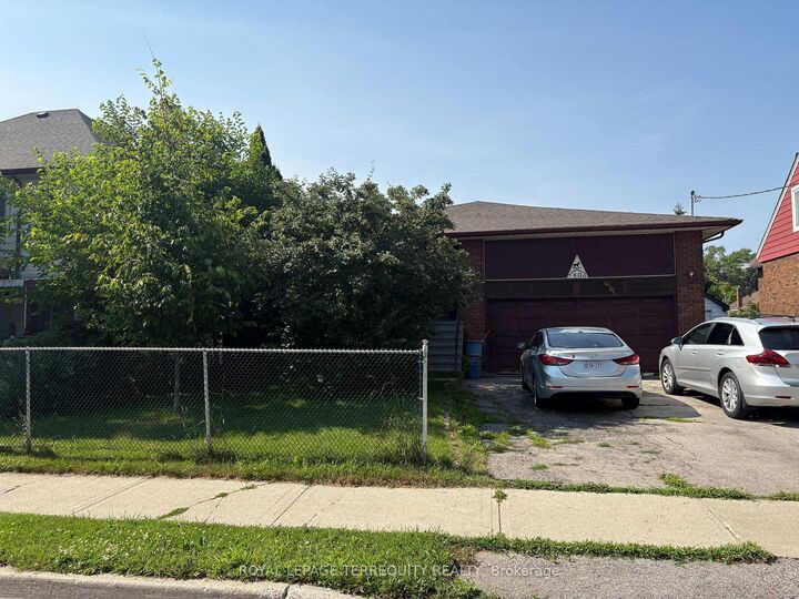 Property Photo: 40 Macdonald Street ON M8V 1Y4
