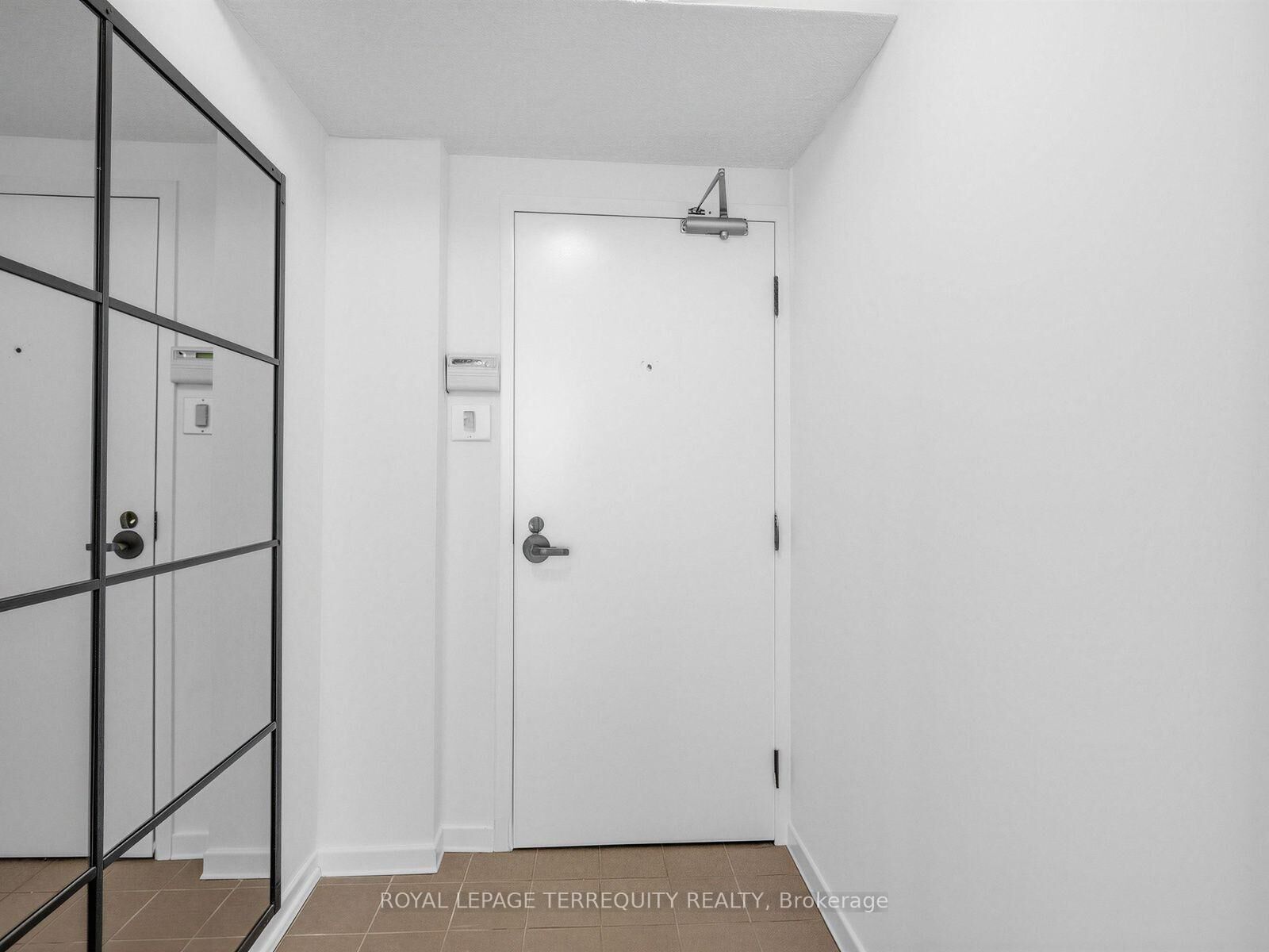 Property Photo: 25 Maitland Street 210 ON M4Y 2W1