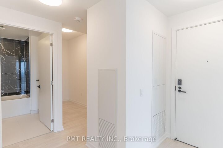 Property Photo:  1285 Dupont Street 2110  ON M6H 0E3 