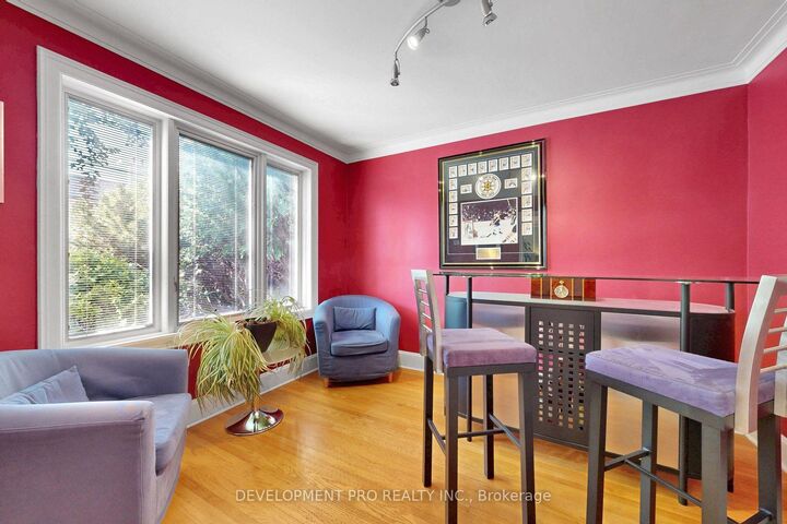 Property Photo: 534 Deloraine Avenue ON M5M 2C3