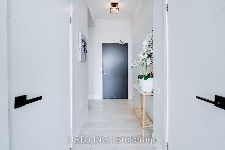 Property Photo:  2908 Highway 7 Road 523E  ON L4K 0K5 