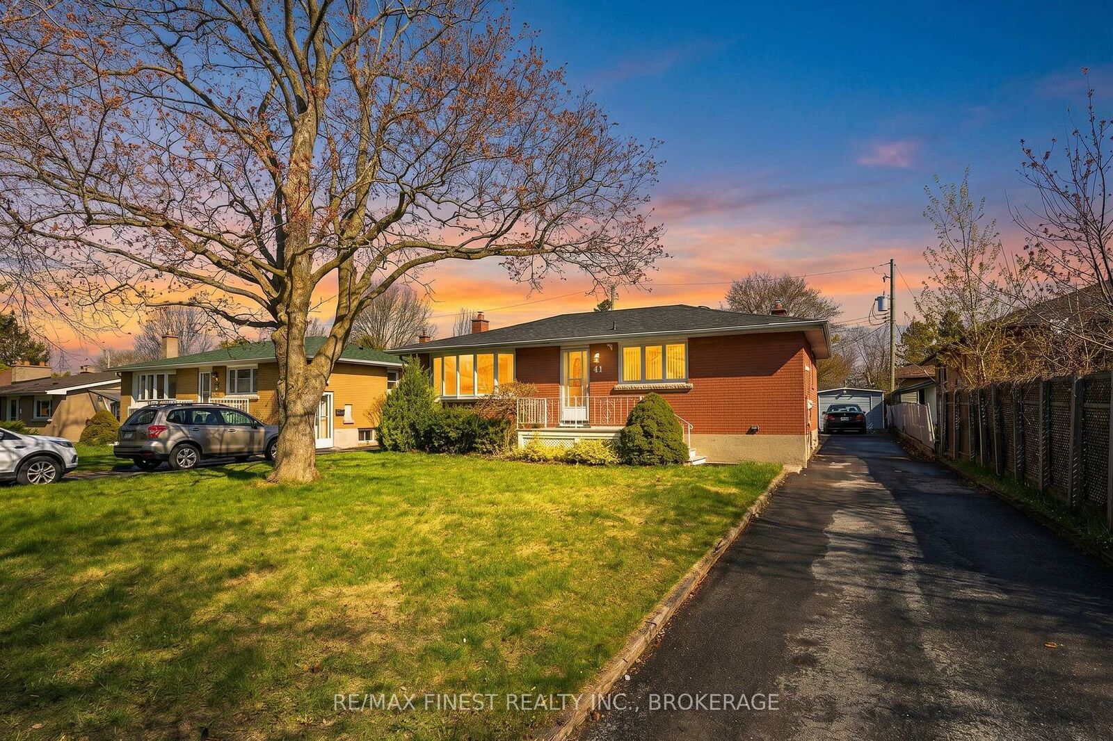 Property Photo: 41 Campbell Crescent ON K7M 1Z6