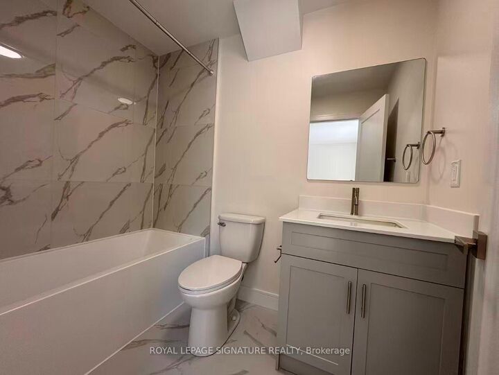 Property Photo: 53 Bishop Avenue 2 ON M2M 1Z4