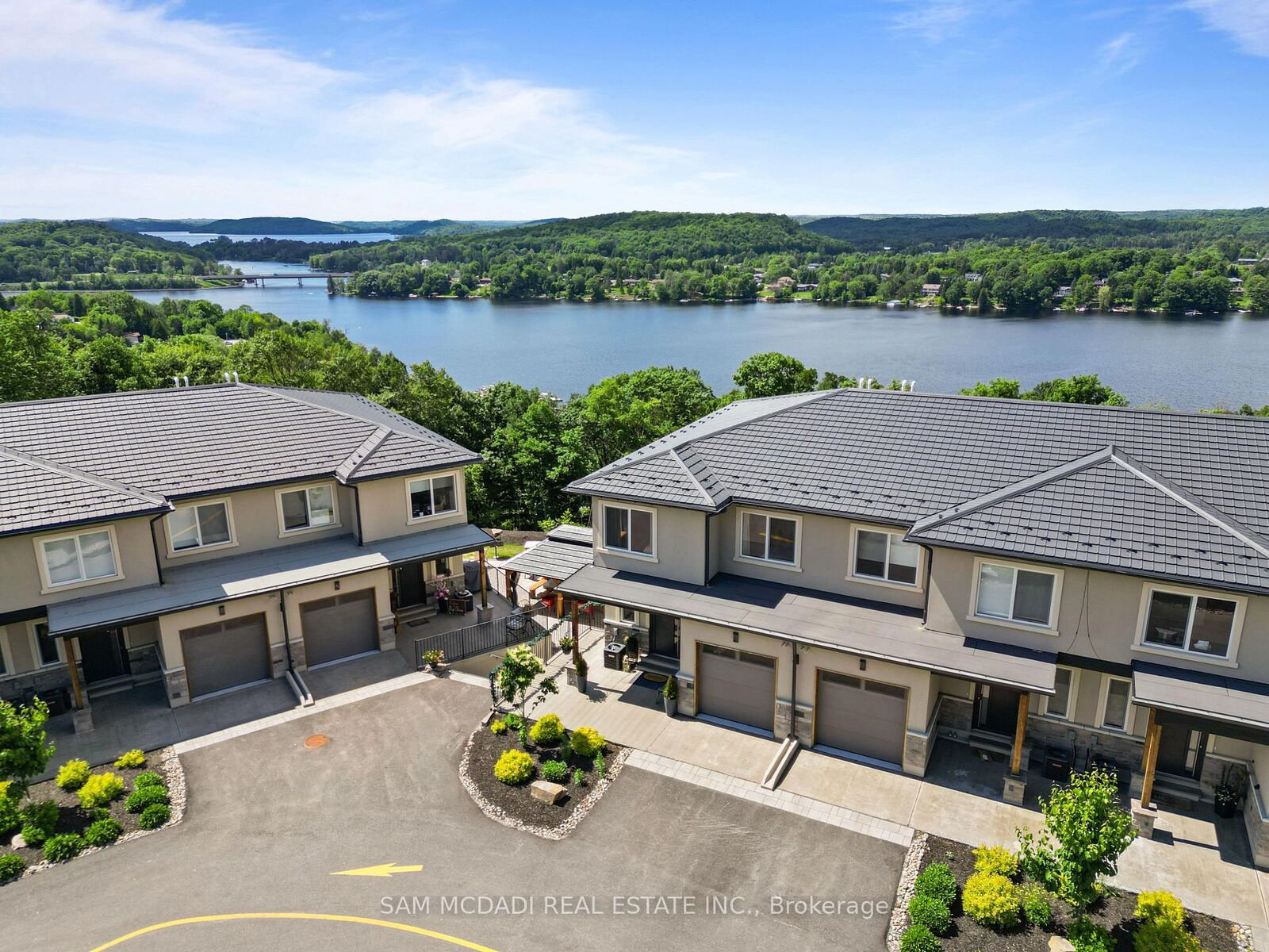 Property Photo: 21 Horizon Lane ON P1H 1V5