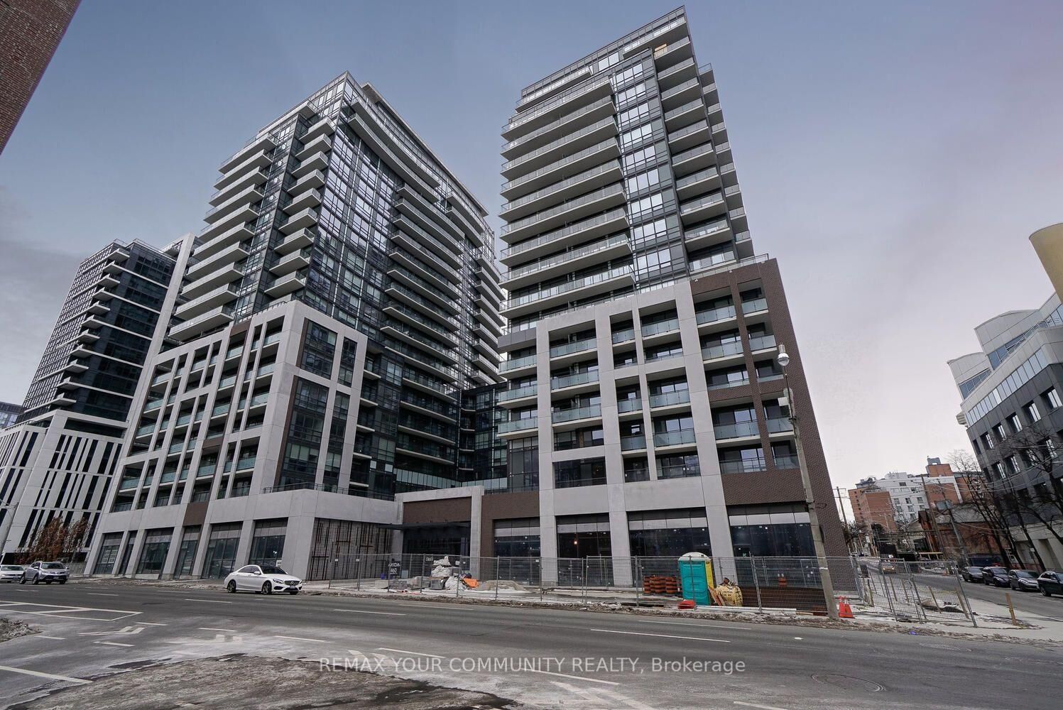 Property Photo:  460 Adelaide Street E Ph207  ON M5A 1N6 