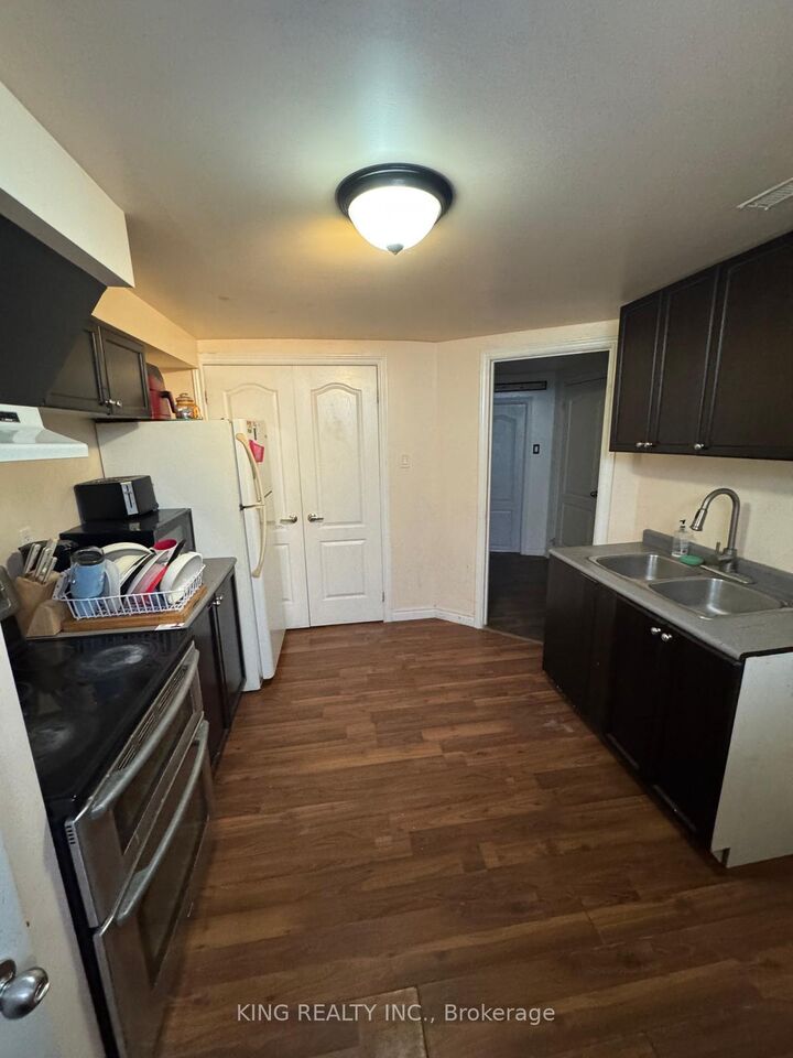 Property Photo: 48 Brighton Road Basement ON L4M 6S4