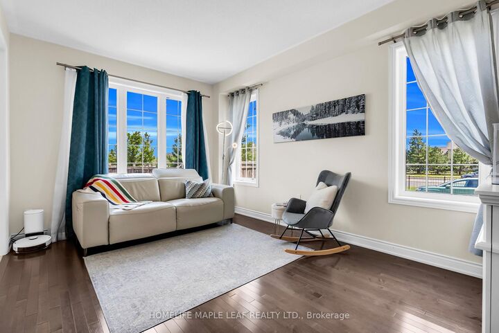 Property Photo:  32 Orangeblossom Trail  ON L6X 3B4 