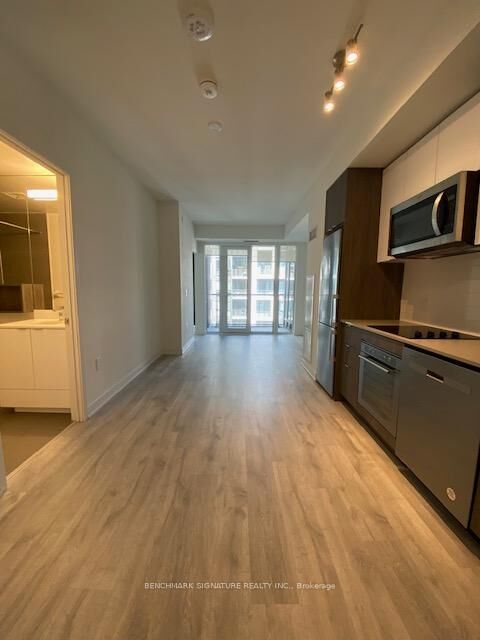 Property Photo:  121 Lower Sherbourne Street 947 SW  ON M5A 0W8 