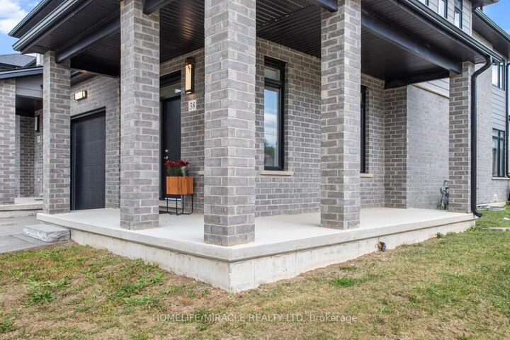 Property Photo: 3635 Southbridge Avenue 38 ON N6L 0G8