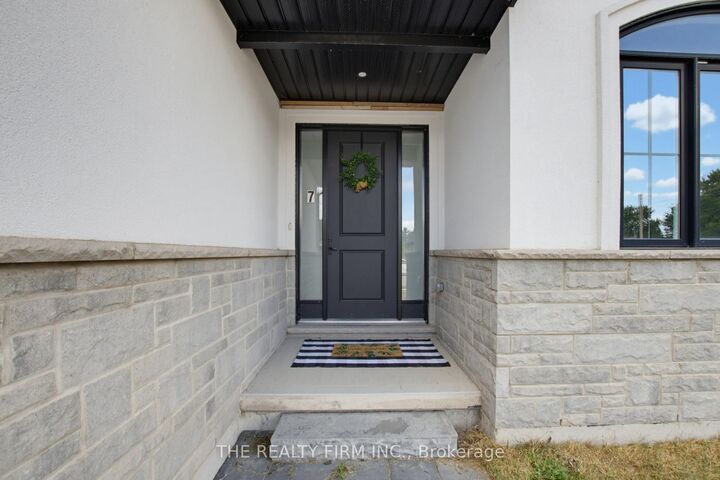 Property Photo: 7 Aspen Circle ON N0M 0A4